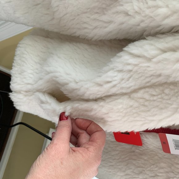 NWT Tommy Hilfiger Zip Faux Fur Zipped Jacket (warm for winter months) - Picture 9 of 16